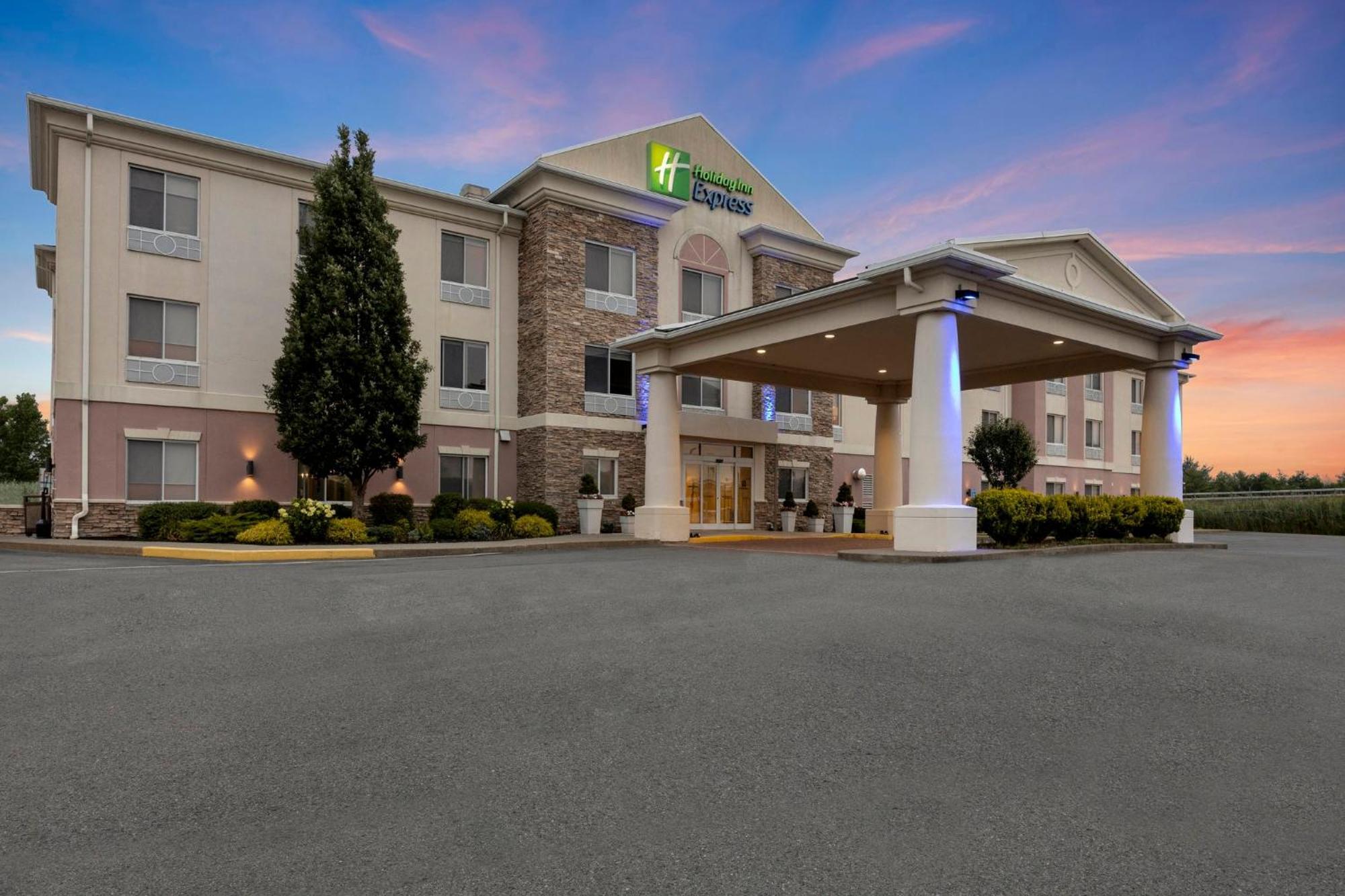 Holiday Inn Express Hotel & Suites West Coxsackie By Ihg Exterior photo